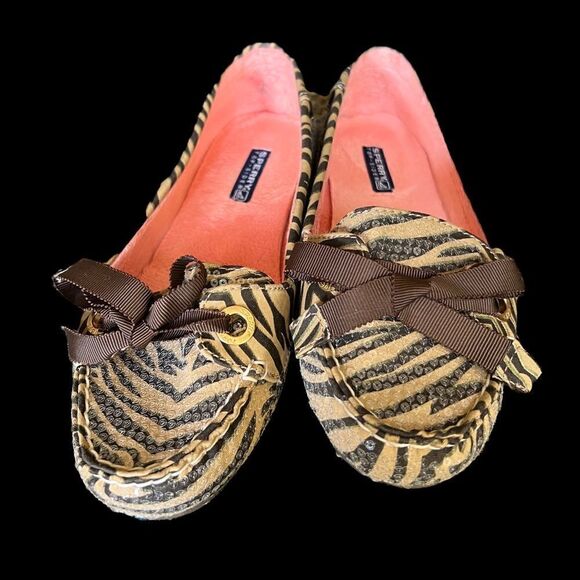 Sperry Topsider Tiger Print Mocassins with tie and sequin detail size 7 w/6.5fit - Picture 1 of 11